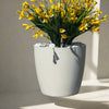 Buchet de Cale Artificiale - Flori din Plastic Galben - Vibrant pentru Decor Interior/Exterior, cu flori, ghiveci și piatră